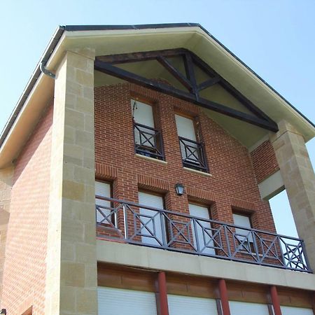 Preciosa Casa Independiente Con Piscina Cubierta Y Gran Jardin Privados هارو المظهر الخارجي الصورة