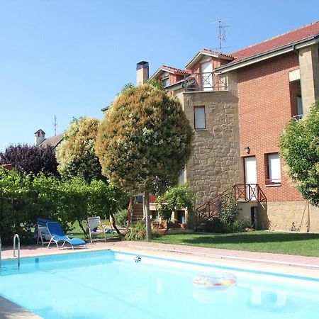 Preciosa Casa Independiente Con Piscina Cubierta Y Gran Jardin Privados هارو المظهر الخارجي الصورة