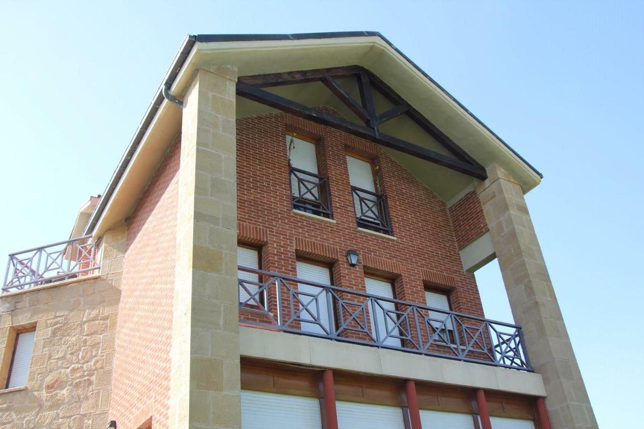 Preciosa Casa Independiente Con Piscina Cubierta Y Gran Jardin Privados هارو المظهر الخارجي الصورة